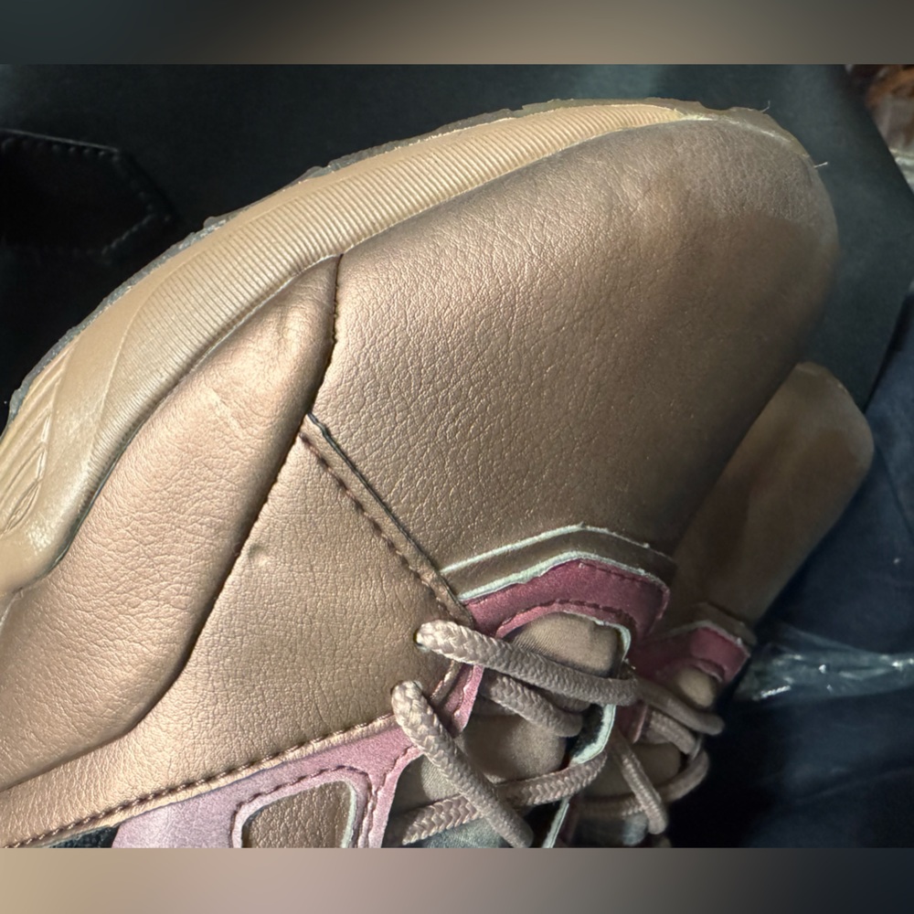 Puma Rose Gold Shoes Sneakers 7.5 - Picture 8 of 9